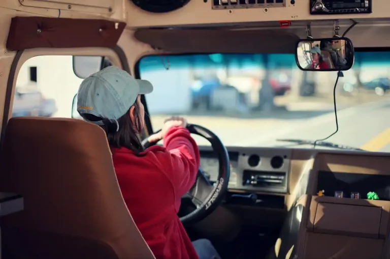 How To Make Money as a Bus Driver: A Comprehensive Guide